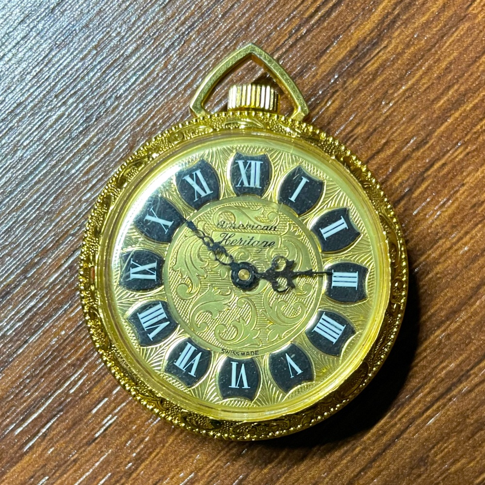 *Working* American Heritage Vintage Gold Pocket Watch